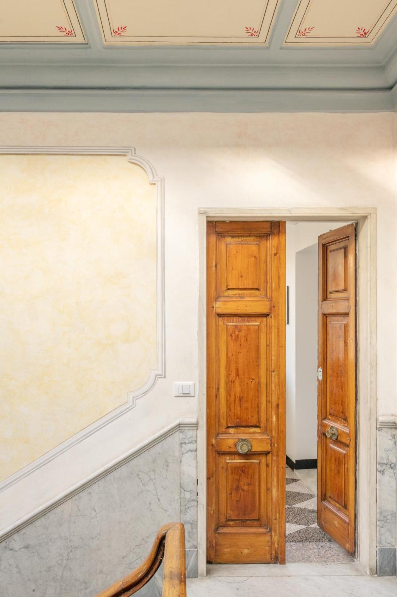 Cosy Apartment With Terrace Genua Buitenkant foto