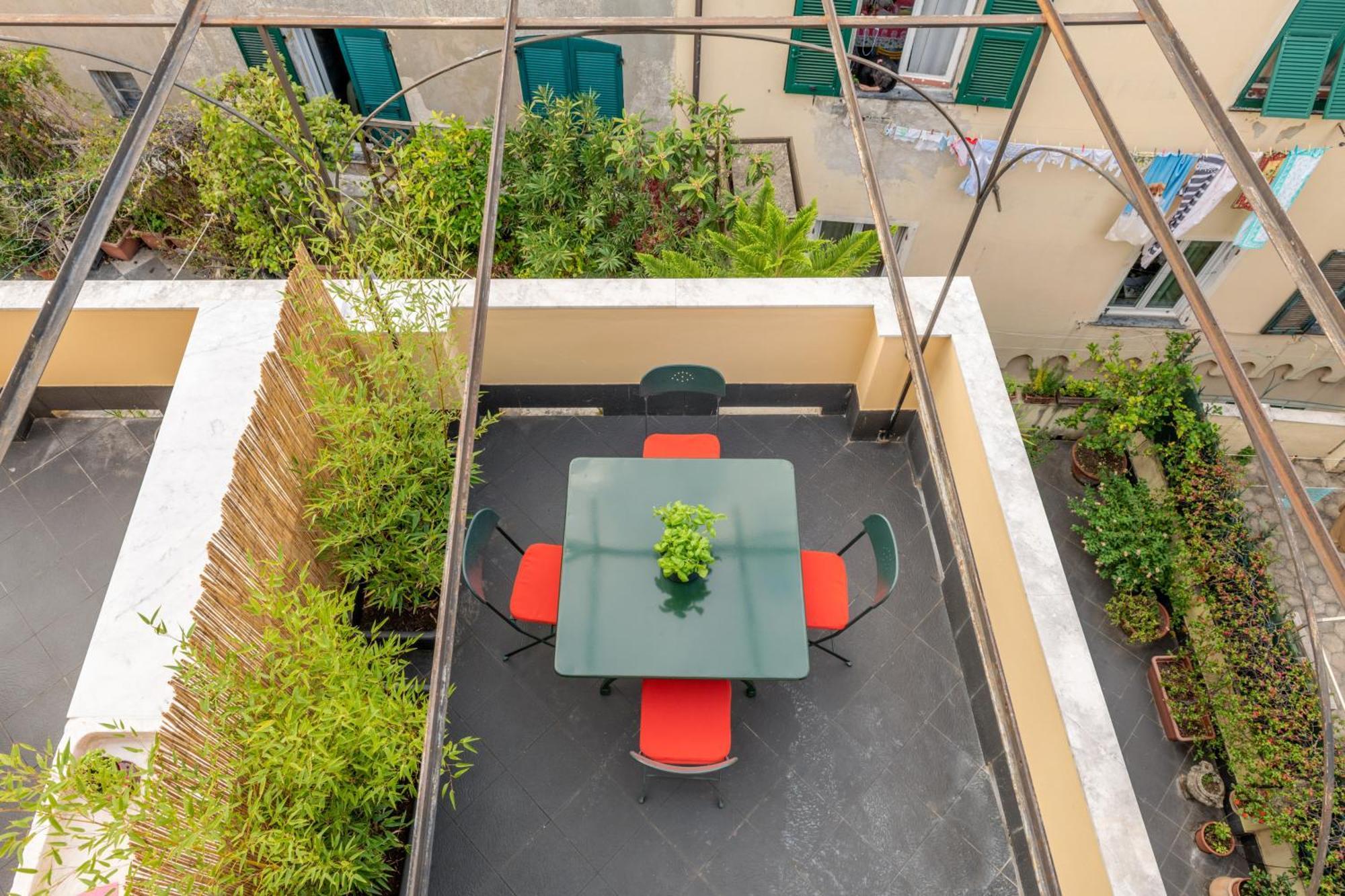 Cosy Apartment With Terrace Genua Buitenkant foto